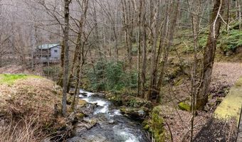 7711 Alarka Rd, Bryson City, NC 28713