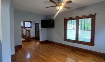 135 Morris Ave, Athens, OH 45701