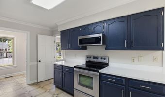 1002 Fair Oaks Ln, Apex, NC 27502