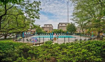 5301 WESTBARD Cir 328, Bethesda, MD 20816