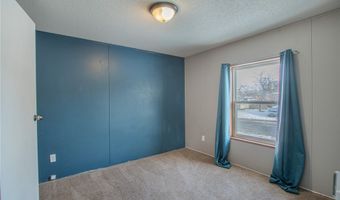 36 Chestnut Dr, Billings, MT 59102