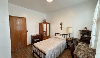 35 E 26TH St, Bayonne, NJ 07002