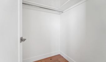 90 E 27TH St 2, Bayonne, NJ 07002
