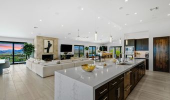 7450 E CONTINENTAL MOUNTAIN ESTATES Dr 6, Cave Creek, AZ 85331
