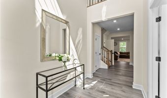 327 Crest Ln, Adams Twp., PA 16046