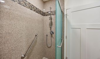 815 Boulder Creek Ln, Ashland, OR 97520