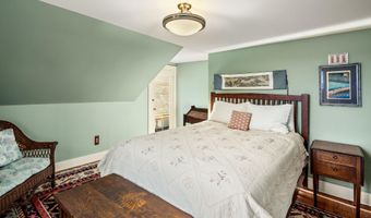 12 Ashley Dr, Belfast, ME 04915