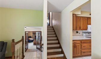 1094 Lowell Dr, Apple Valley, MN 55124