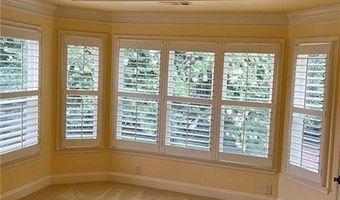 330 Knollcrest Ct, Alpharetta, GA 30022