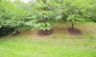 6 Lawrence Ave 6, Danbury, CT 06810