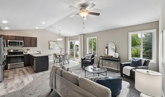 2016 2nd St SW, Altoona, IA 50009