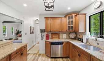 74 Byron Ln, Albrightsville, PA 18210