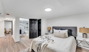 3202 MCELDERRY St, Baltimore, MD 21205