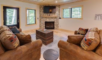 46 Summit Dr, Campton, NH 03223