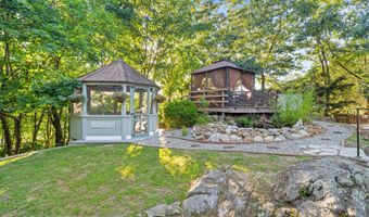 32 Rocky Glen Rd, Danbury, CT 06810
