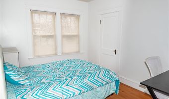 260 Grosvenor Ave, East Providence, RI 02914