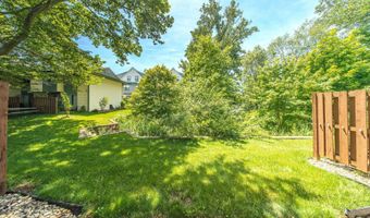 1795 Hideaway Ln, Ann Arbor, MI 48105