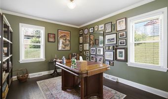 1784 Woodside Dr, Ambridge, PA 15003