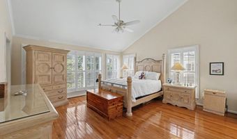 5022 BARBOUR Dr B, Alexandria, VA 22304