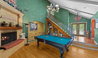 5920 Colodny Dr, Agoura Hills, CA 91301