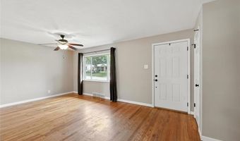 9800 Ridgely Ln, Affton, MO 63123