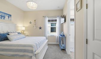 5822 SILVER SUN Dr, Apollo Beach, FL 33572