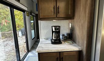 78 Way Lane Ext, Bridport, VT 05734