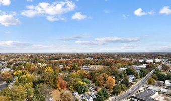 33 E GLOUCESTER Pike, Barrington, NJ 08007