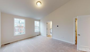 2708 S Spurway Dr, Ann Arbor, MI 48105