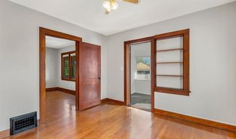 3400 Milton Dr, Alton, IL 62002