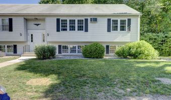 84 Founders Vlg 84, Clinton, CT 06413