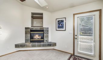 1115 NE Burnside Ave, Bend, OR 97701