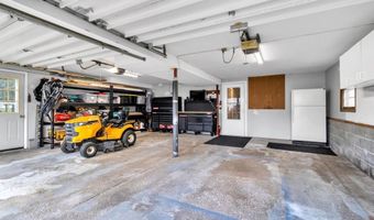 12485 N Lawn Ct, Alden, NY 14004