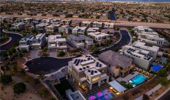 10337 Green Ember Dr, Las Vegas, NV 89135