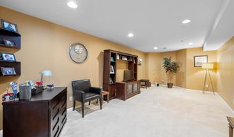 62 BOATWORKS Dr, Bayonne, NJ 07002