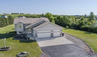 3616 Southridge Ln, Bismarck, ND 58504