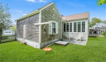 146 Bay View Ave, Bristol, RI 02809