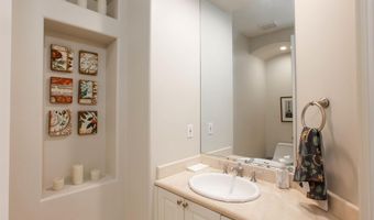 7124 Aviara Dr, Carlsbad, CA 92011
