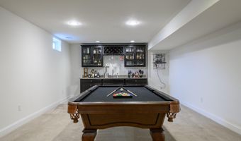 41 Gina Dr, Allentown, NJ 08501