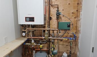 122 Devino Ln, Bristol, VT 05443