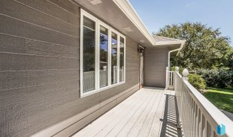 116 W Chicory Dr, Brandon, SD 57005