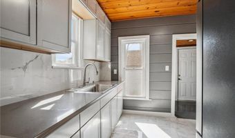 1010 8th Ave NE, Austin, MN 55912