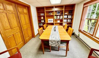 1045 Broadway, Bangor, ME 04401