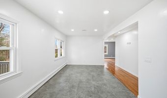 4 Rainbow Trl, Alloway, NJ 07422