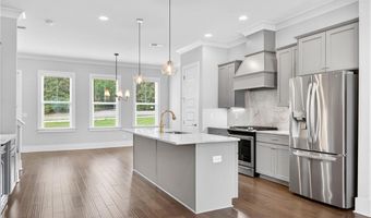 2106 MOORES MILL Rd 106, Auburn, AL 36830