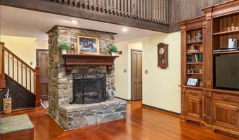 265 Great Oak Dr, Athens, GA 30605