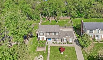 180 Spring Oaks Dr, Ballwin, MO 63011