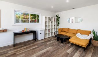 3325 Heather Ln, Oceanside, CA 92056