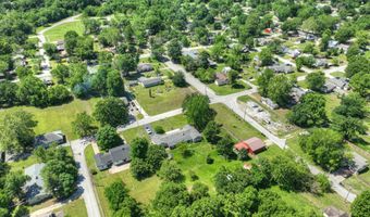 540 E 4th St, Baxter Springs, KS 66713