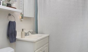 167 M St 3R, Boston, MA 02127